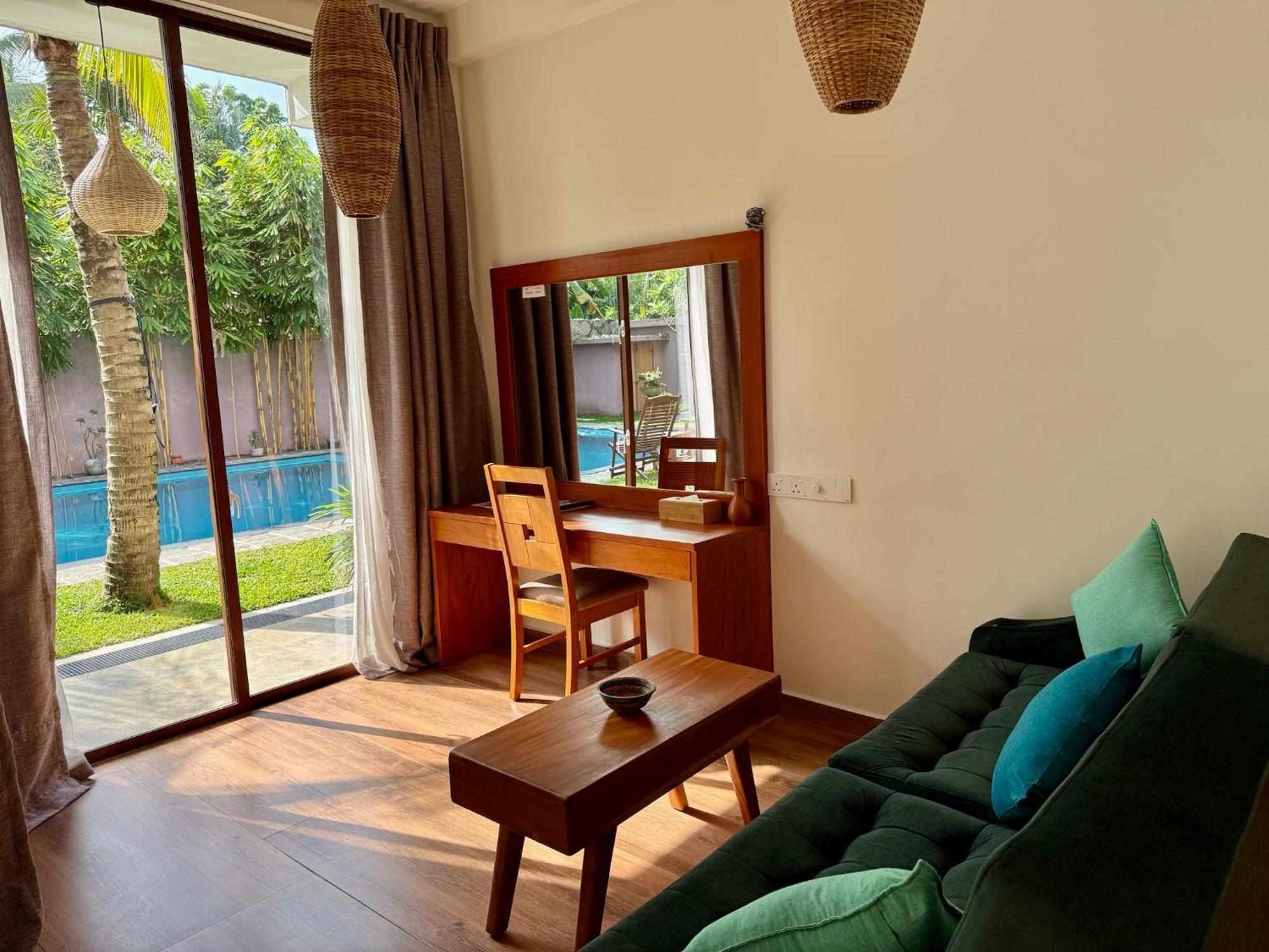 Bed and Breakfast Sri Palms Косгода Экстерьер фото