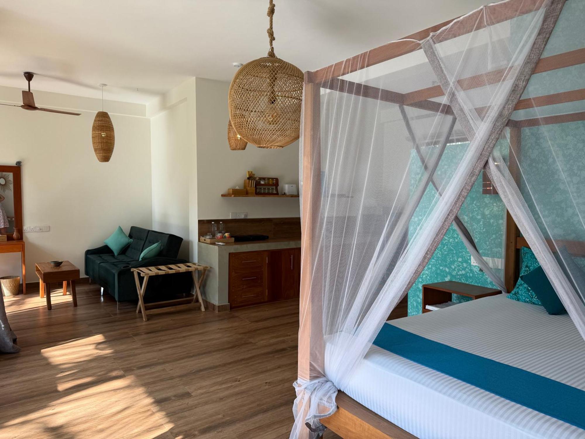 Bed and Breakfast Sri Palms Косгода Экстерьер фото