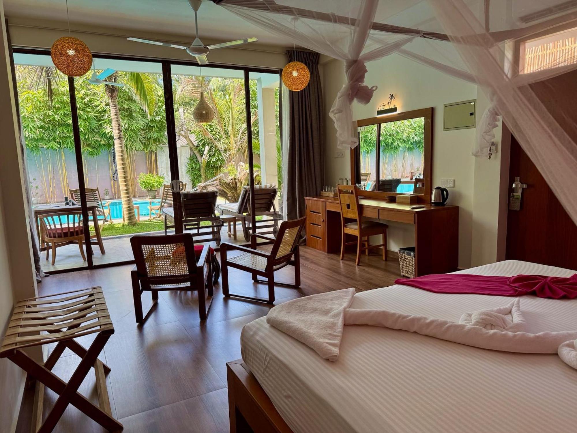 Bed and Breakfast Sri Palms Косгода Экстерьер фото